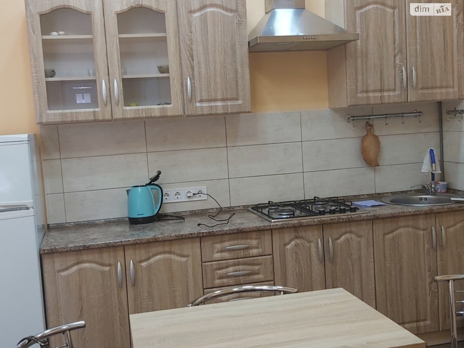 однокомнатная квартира в Одессе, район Приморский, на ул. Святослава Караванского 21 в аренду на короткий срок посуточно фото 1 однокомнатная квартира в Одессе, район Приморский, на ул. Святослава Караванского 21 в аренду на короткий срок посуточно фото 1