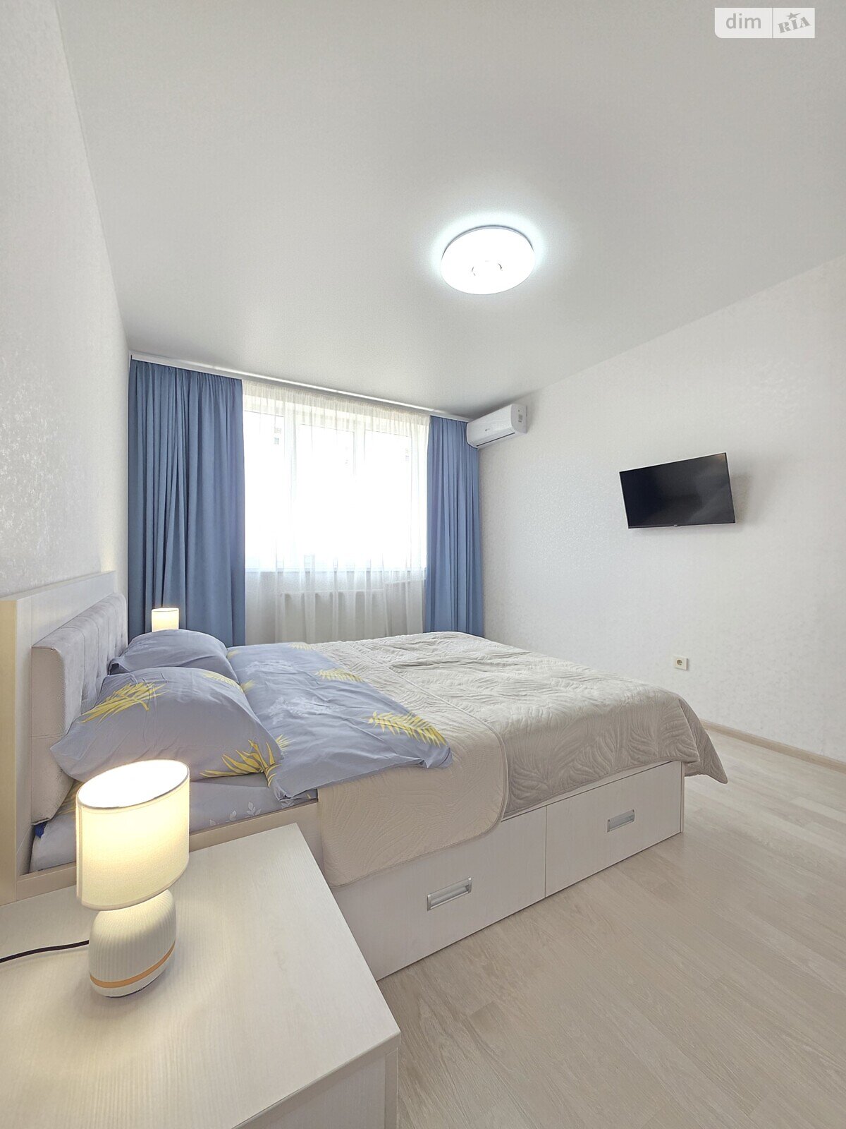 однокомнатная квартира в Одессе, район Слободка, на ул. Одесская 45 в аренду на короткий срок посуточно фото 1