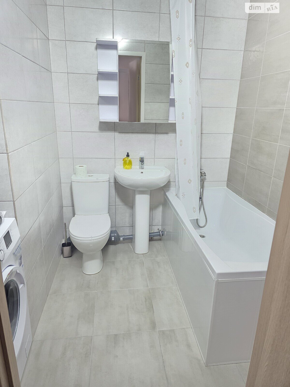 однокомнатная квартира в Одессе, район Слободка, на ул. Одесская 45 в аренду на короткий срок посуточно фото 1