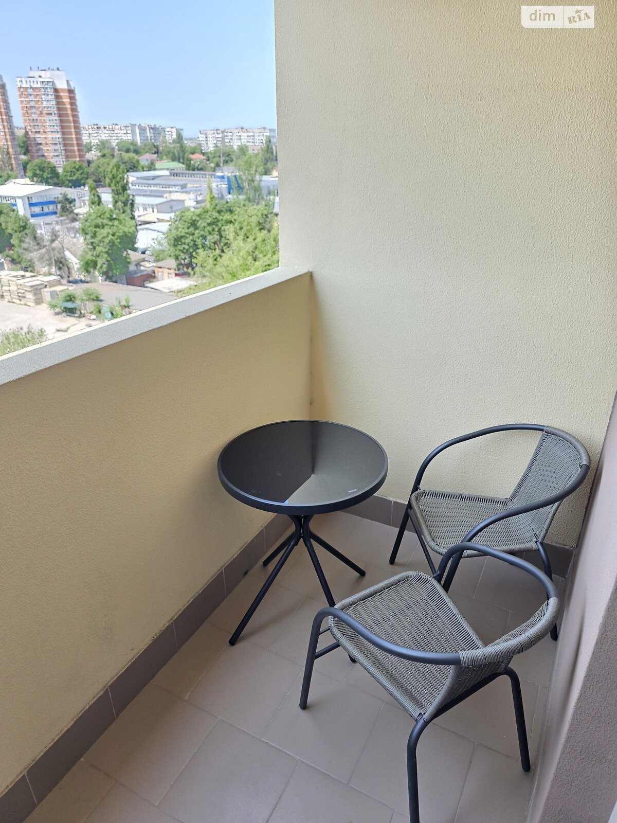 однокомнатная квартира в Одессе, район Слободка, на ул. Одесская 45 в аренду на короткий срок посуточно фото 1