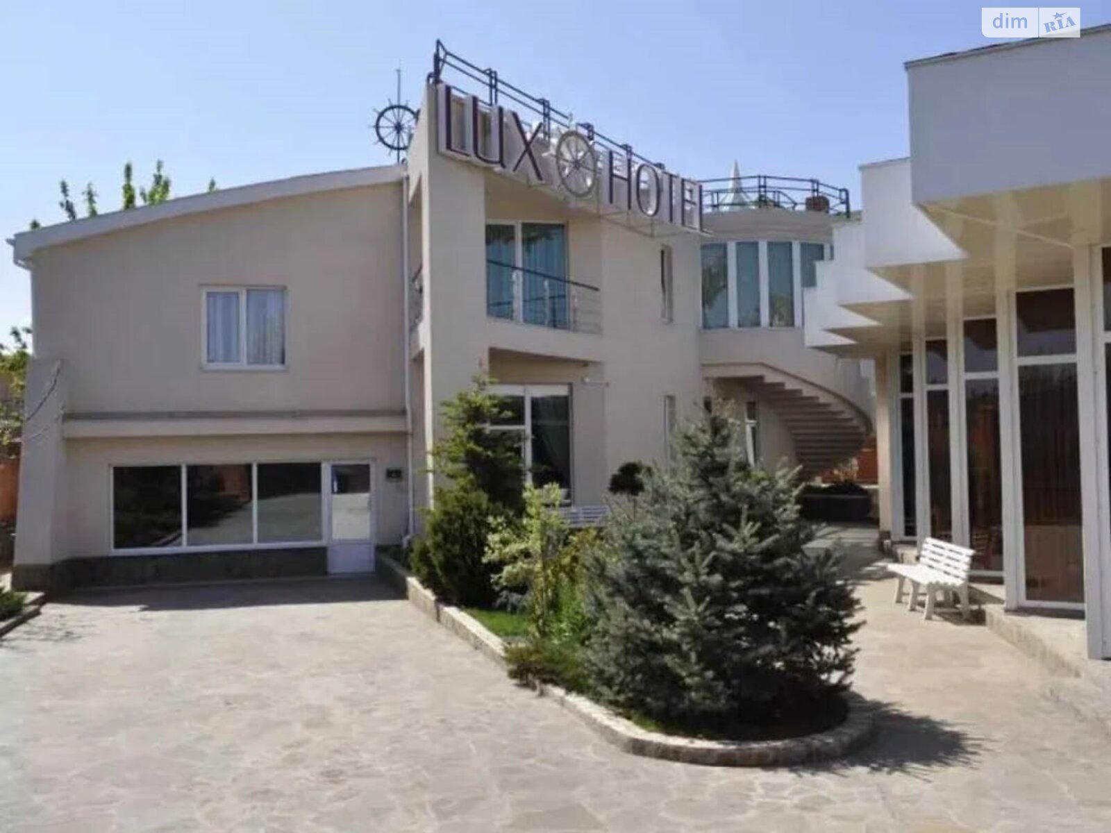 десятикімнатна квартира в Одесі, район Совіньйон, на, ул. Таіровськая, 1 житловий массив «Совиньон 1, кв. 10 в оренду на короткий термін подобово фото 1 десятикімнатна квартира в Одесі, район Совіньйон, на, ул. Таіровськая, 1 житловий массив «Совиньон 1, кв. 10 в оренду на короткий термін подобово фото 1