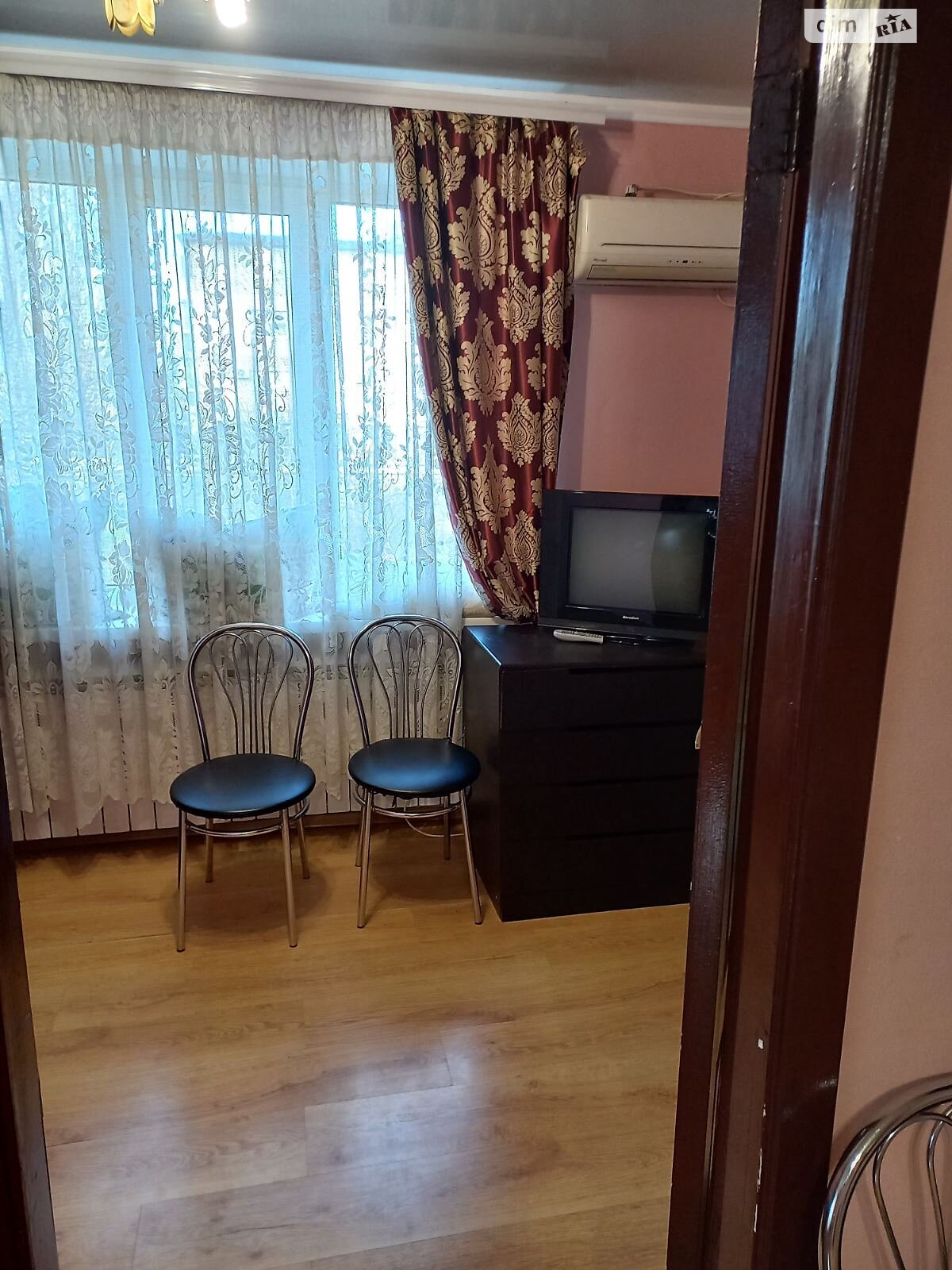 двухкомнатная квартира в Одессе, район Пересыпский, на ул. Лузановская в аренду на короткий срок посуточно фото 1