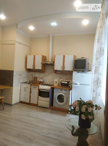однокімнатна квартира в Одесі, район Центр, на вул. Базарна 57 в оренду на короткий термін подобово фото 1 однокімнатна квартира в Одесі, район Центр, на вул. Базарна 57 в оренду на короткий термін подобово фото 1