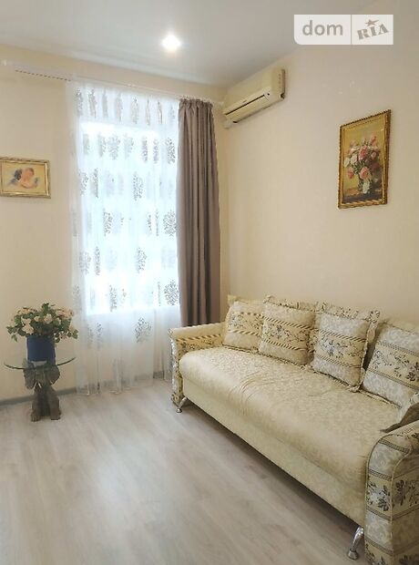 однокімнатна квартира в Одесі, район Центр, на вул. Базарна 57 в оренду на короткий термін подобово фото 1 однокімнатна квартира в Одесі, район Центр, на вул. Базарна 57 в оренду на короткий термін подобово фото 1