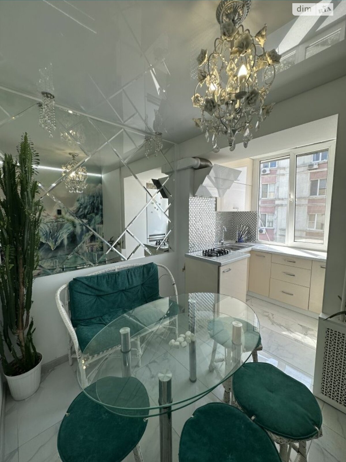 двухкомнатная квартира в Одессе, район Центр, на ул. Екатерининская 84/86 в аренду на короткий срок посуточно фото 1 двухкомнатная квартира в Одессе, район Центр, на ул. Екатерининская 84/86 в аренду на короткий срок посуточно фото 1