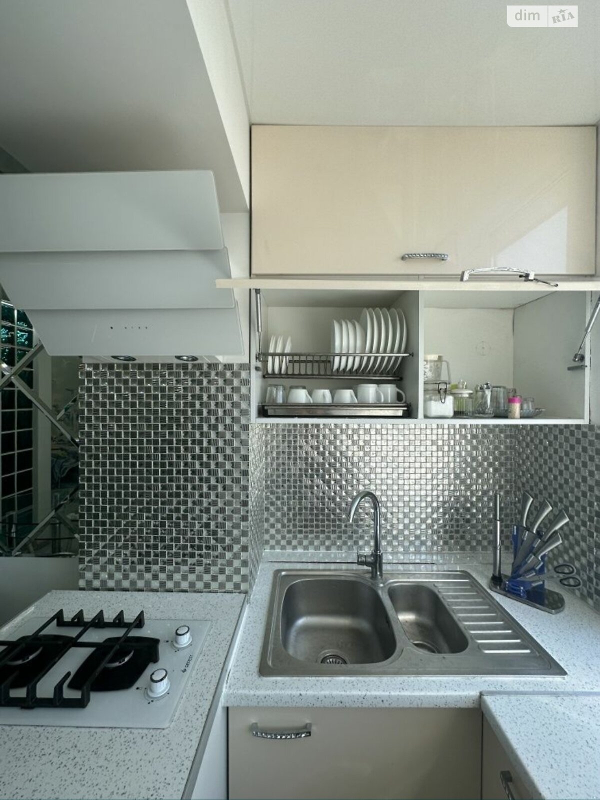 двухкомнатная квартира в Одессе, район Центр, на ул. Екатерининская 84/86 в аренду на короткий срок посуточно фото 1 двухкомнатная квартира в Одессе, район Центр, на ул. Екатерининская 84/86 в аренду на короткий срок посуточно фото 1