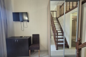 однокомнатная квартира в Одессе, район Центр, на ул. Екатерининская 8 в аренду на короткий срок посуточно фото 2