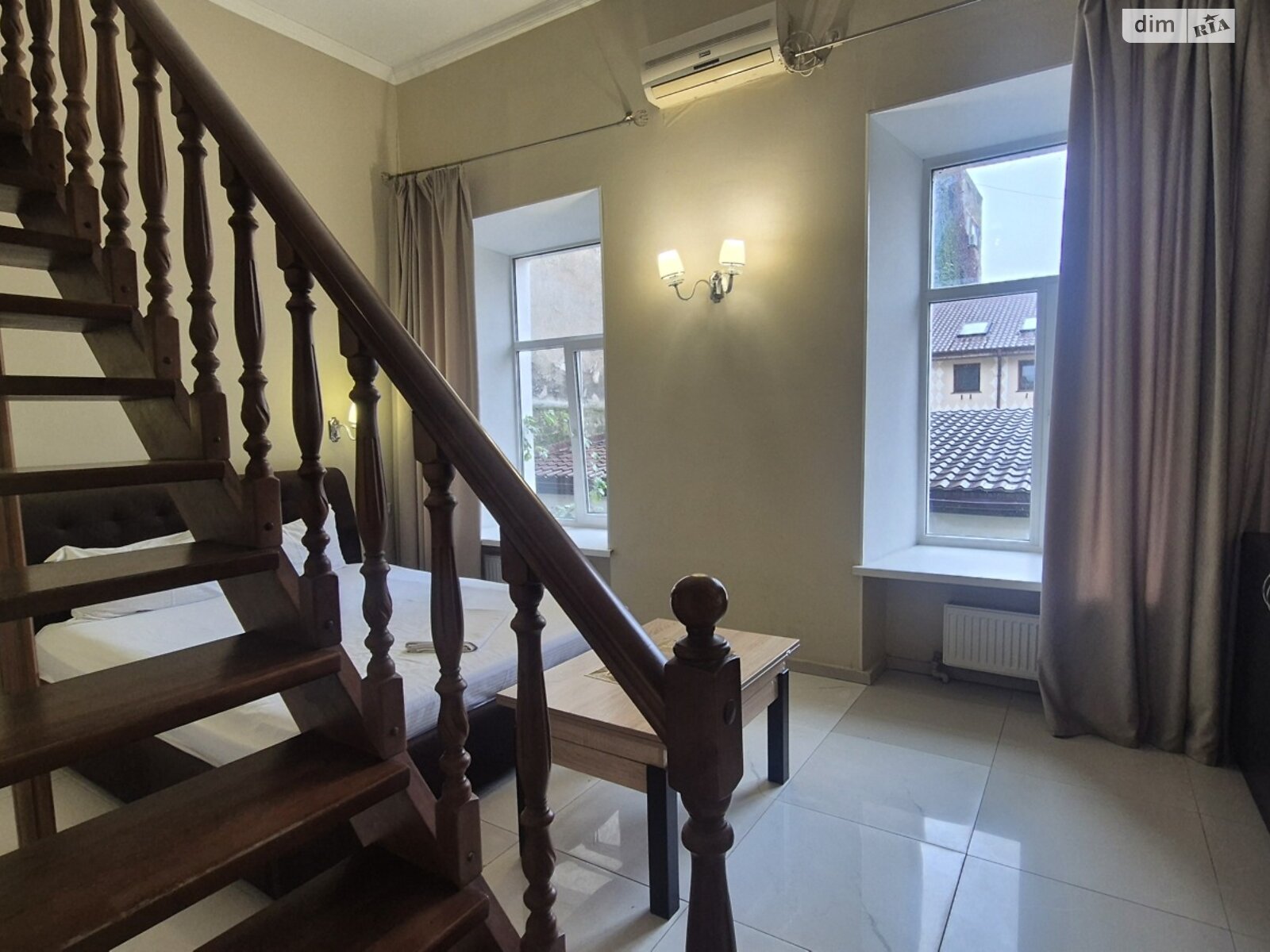 однокомнатная квартира в Одессе, район Центр, на ул. Екатерининская 8 в аренду на короткий срок посуточно фото 1