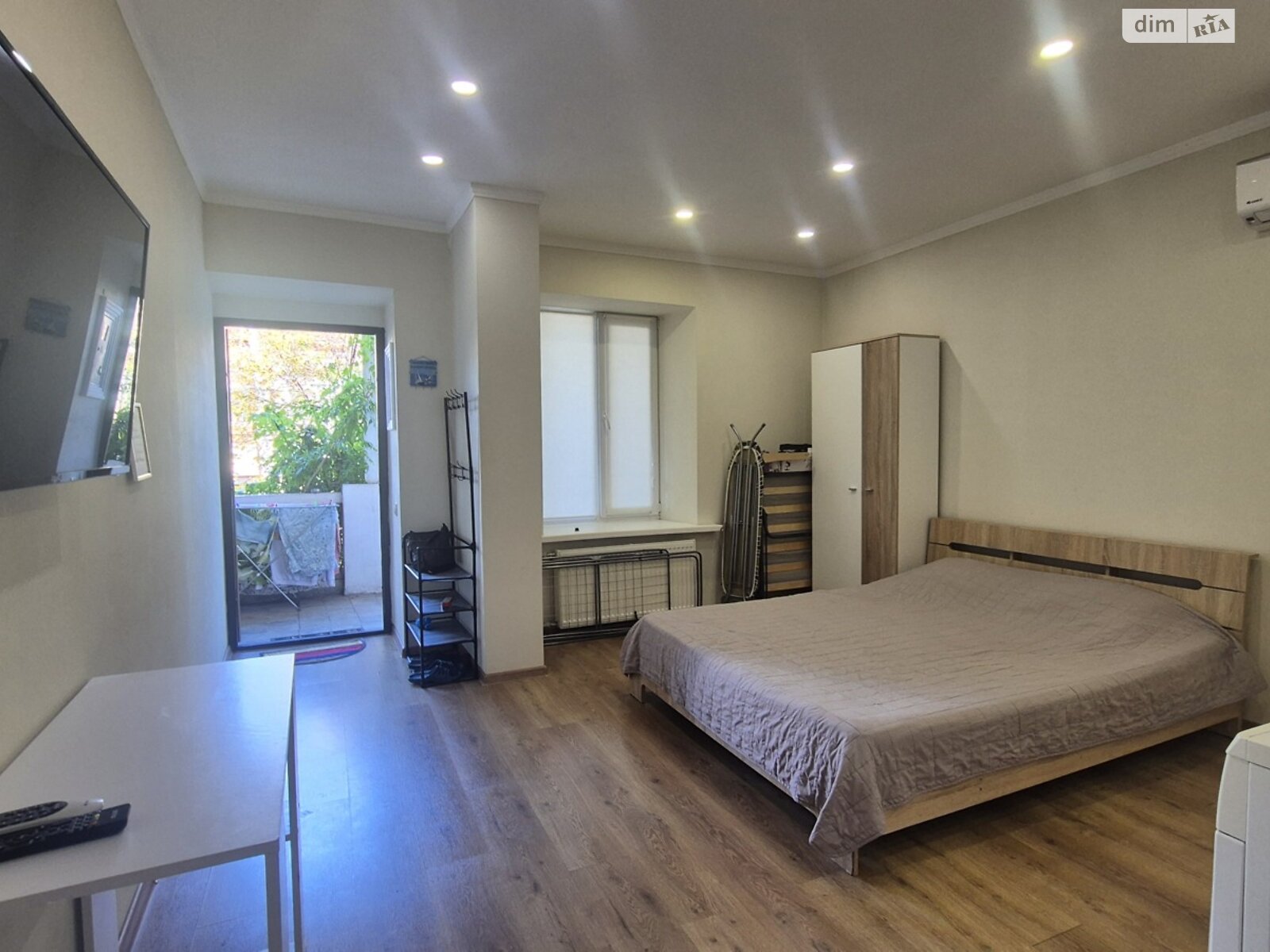 однокомнатная квартира в Одессе, район Центр, на ул. Греческая 35 в аренду на короткий срок посуточно фото 1 однокомнатная квартира в Одессе, район Центр, на ул. Греческая 35 в аренду на короткий срок посуточно фото 1