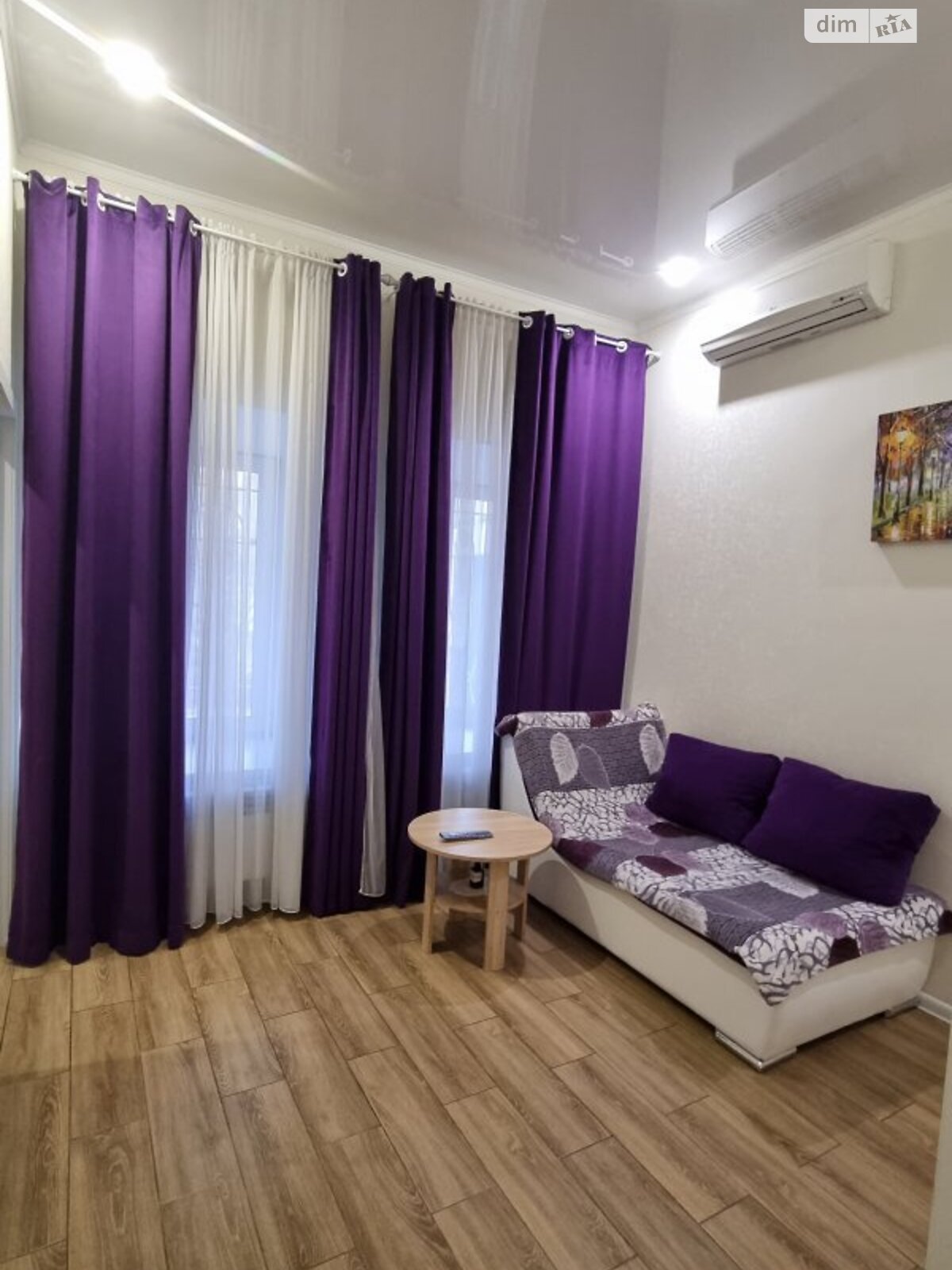 однокомнатная квартира в Одессе, район Центр, на ул. Нины Строкатой 37, кв. 10 в аренду на короткий срок посуточно фото 1