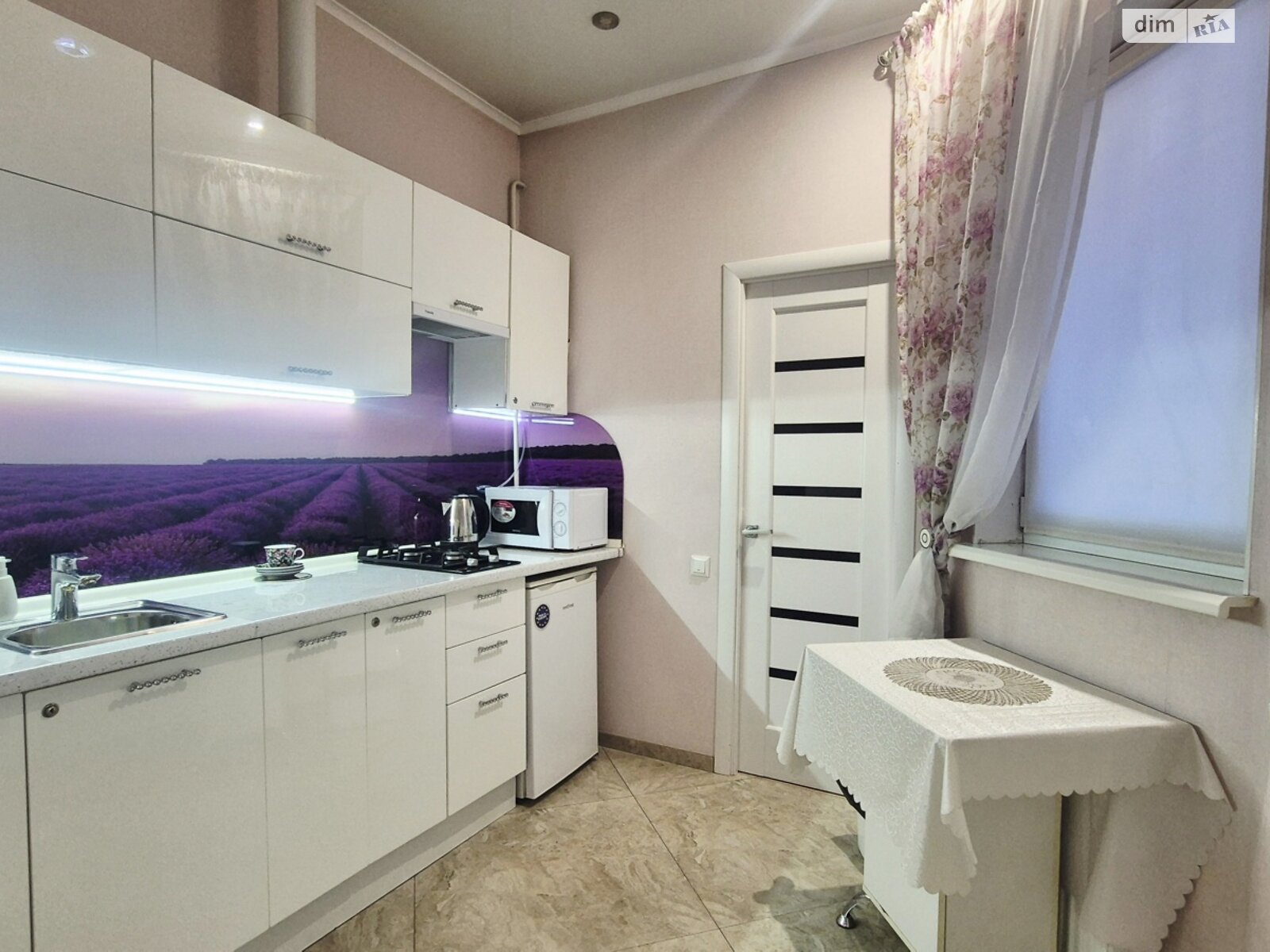 однокомнатная квартира в Одессе, район Центр, на ул. Преображенская 17 в аренду на короткий срок посуточно фото 1 однокомнатная квартира в Одессе, район Центр, на ул. Преображенская 17 в аренду на короткий срок посуточно фото 1