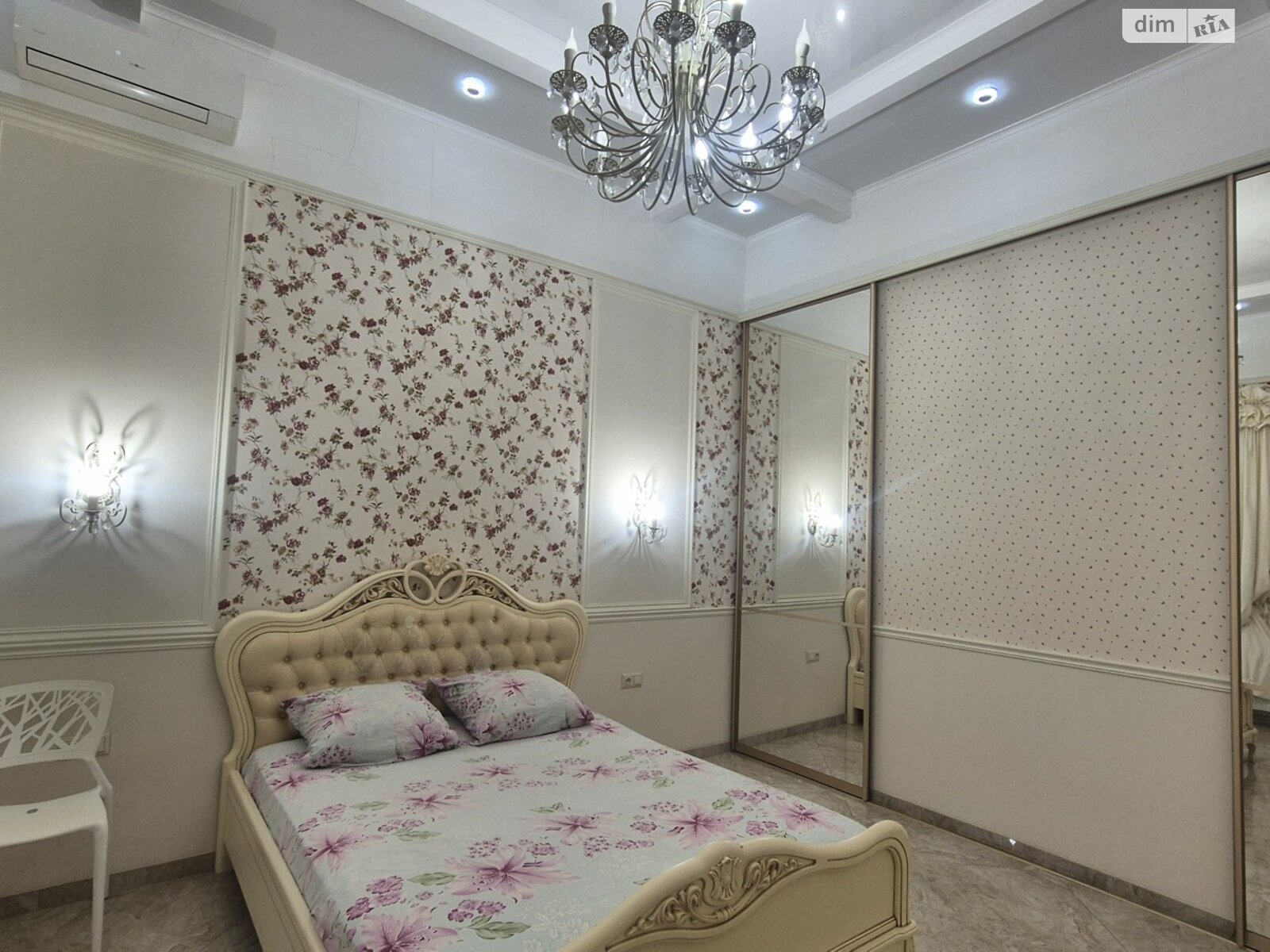 однокомнатная квартира в Одессе, район Центр, на ул. Преображенская 17 в аренду на короткий срок посуточно фото 1 однокомнатная квартира в Одессе, район Центр, на ул. Преображенская 17 в аренду на короткий срок посуточно фото 1