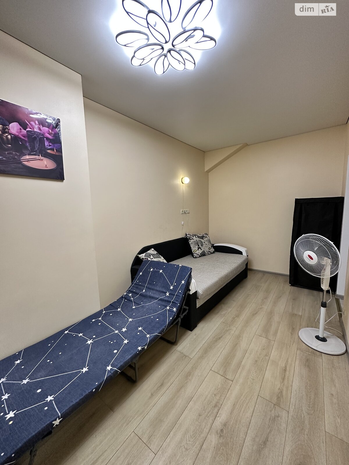 однокомнатная квартира в Одессе, район Центр, на ул. Святослава Караванского в аренду на короткий срок посуточно фото 1