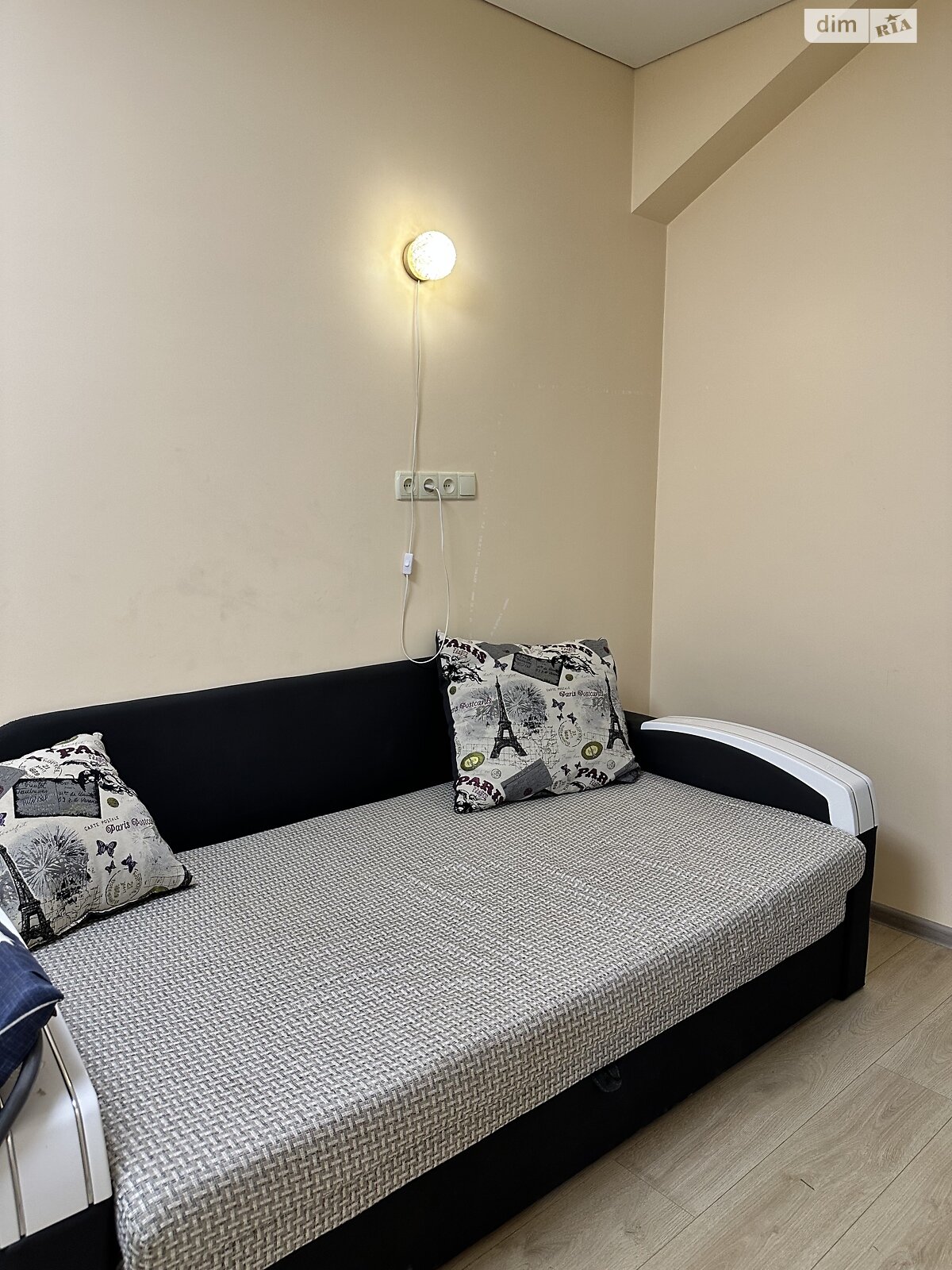 однокомнатная квартира в Одессе, район Центр, на ул. Святослава Караванского в аренду на короткий срок посуточно фото 1