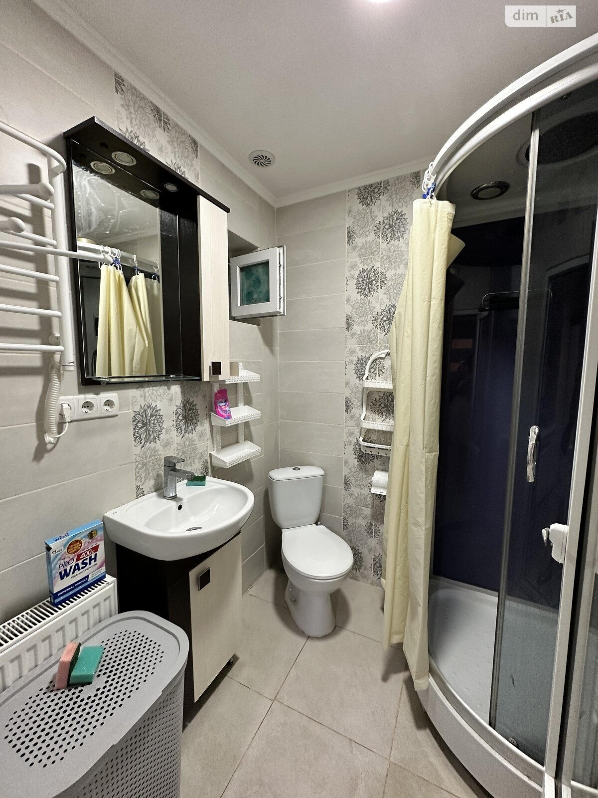 однокомнатная квартира в Одессе, район Центр, на ул. Святослава Караванского в аренду на короткий срок посуточно фото 1