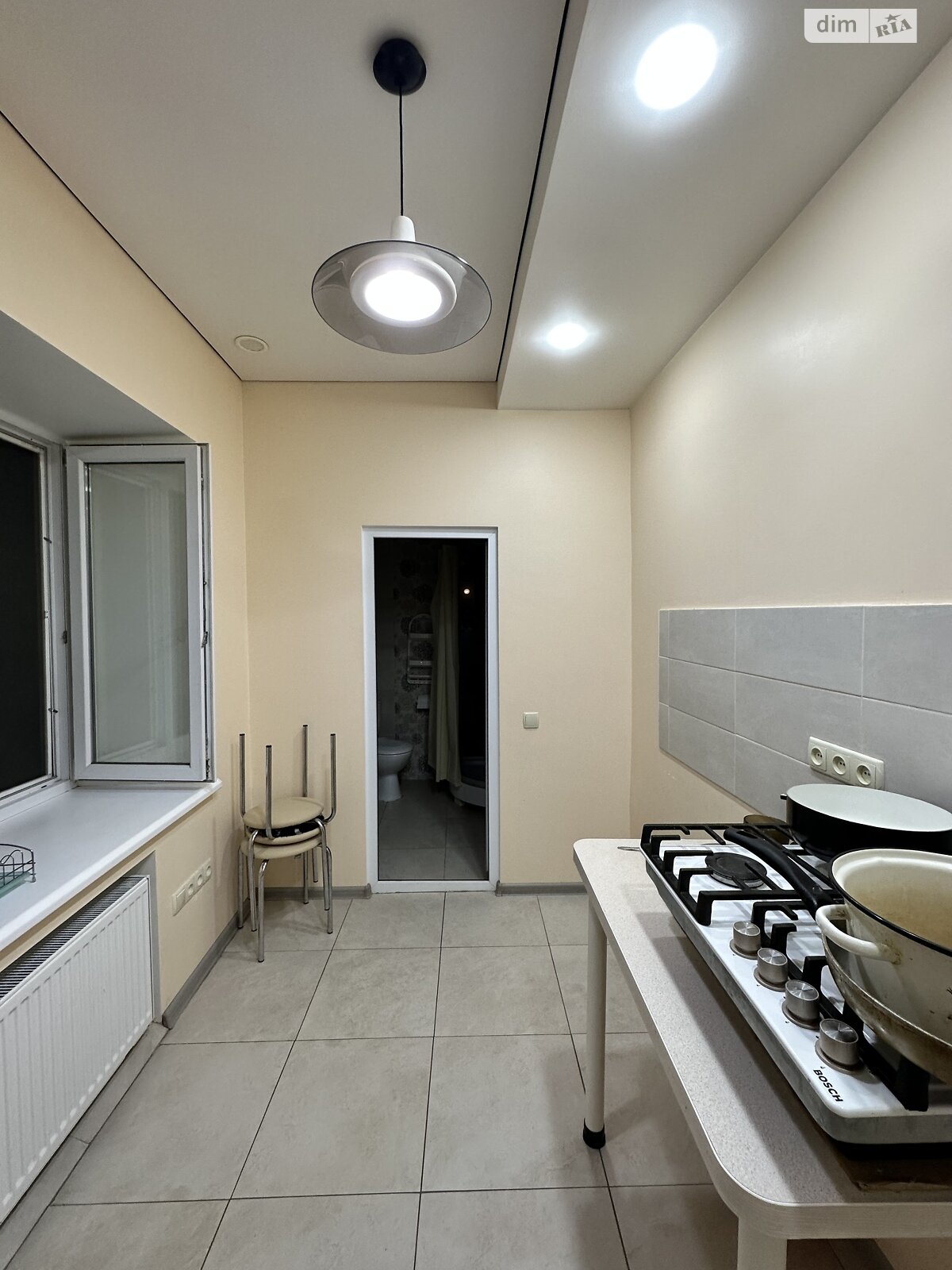 однокомнатная квартира в Одессе, район Центр, на ул. Святослава Караванского в аренду на короткий срок посуточно фото 1