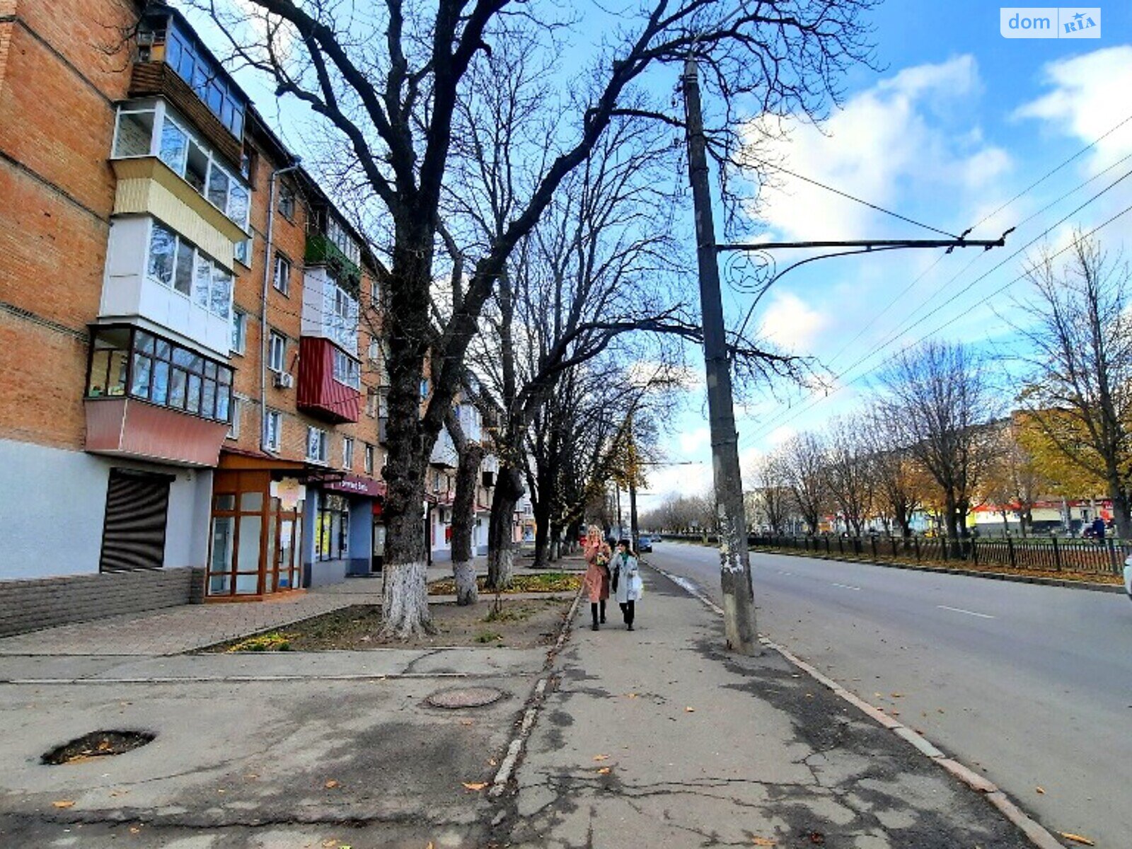 двокімнатна квартира в Полтаві, район Центр, на вул. Соборності в оренду на короткий термін подобово фото 1