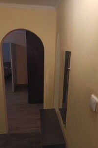 трикімнатна квартира в Полтаві, район Алмазний, на пров. Гната Хоткевича 11 в оренду на короткий термін подобово фото 2