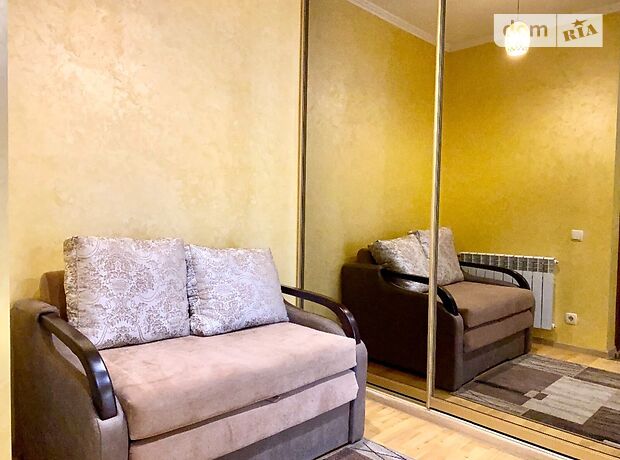 однокімнатна квартира в Полтаві, район Центр, на вул. Сковороди в оренду на короткий термін подобово фото 1 однокімнатна квартира в Полтаві, район Центр, на вул. Сковороди в оренду на короткий термін подобово фото 1