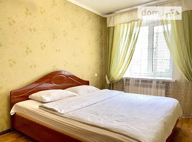 двухкомнатная квартира в Полтаве, район Киевский, на ул. Соборности 50 в аренду на короткий срок посуточно фото 1 двухкомнатная квартира в Полтаве, район Киевский, на ул. Соборности 50 в аренду на короткий срок посуточно фото 1