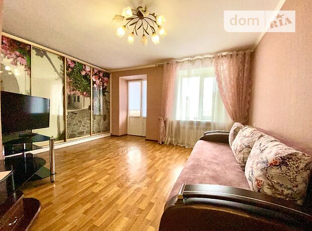 двухкомнатная квартира в Полтаве, район Киевский, на ул. Соборности 50 в аренду на короткий срок посуточно фото 1 двухкомнатная квартира в Полтаве, район Киевский, на ул. Соборности 50 в аренду на короткий срок посуточно фото 1