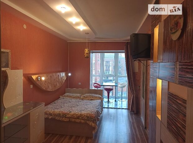 однокомнатная квартира в Полтаве, район Центр, на ул. Соборности 59А, кв. 7 в аренду на короткий срок посуточно фото 1 однокомнатная квартира в Полтаве, район Центр, на ул. Соборности 59А, кв. 7 в аренду на короткий срок посуточно фото 1