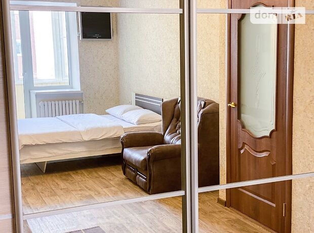 однокомнатная квартира в Полтаве, район Центр, на ул. Ляхова в аренду на короткий срок посуточно фото 1 однокомнатная квартира в Полтаве, район Центр, на ул. Ляхова в аренду на короткий срок посуточно фото 1