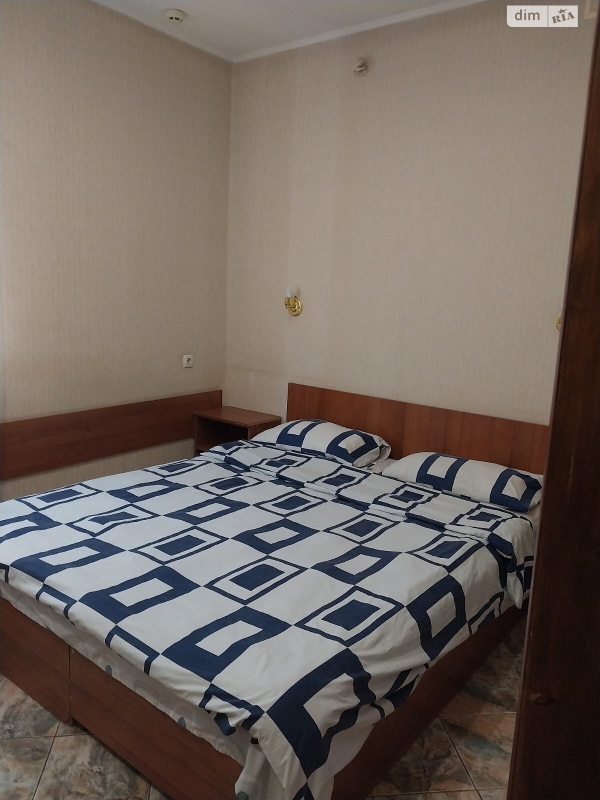 однокомнатная квартира в Полтаве, район Яр, на ул. Кишиневская 3 в аренду на короткий срок посуточно фото 1 однокомнатная квартира в Полтаве, район Яр, на ул. Кишиневская 3 в аренду на короткий срок посуточно фото 1