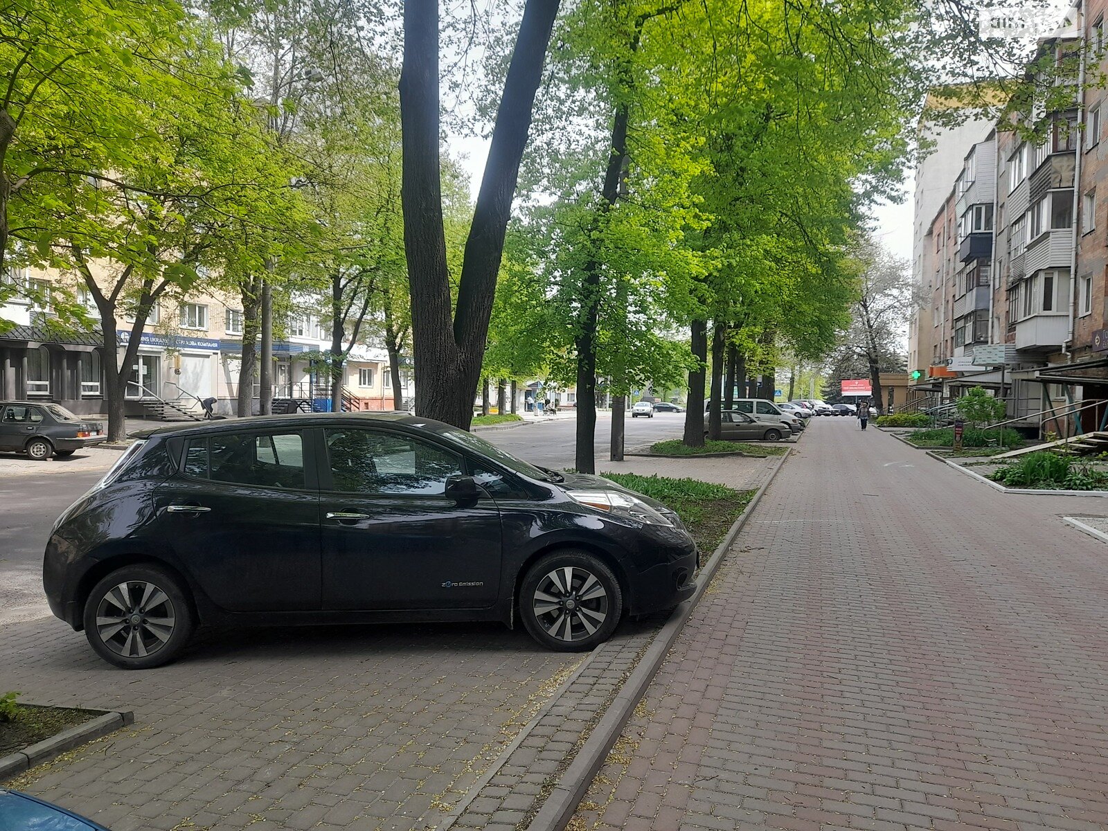 однокімнатна квартира в Рівному, район 12-школа, на вул. Степана Бандери 60 в оренду на короткий термін подобово фото 1