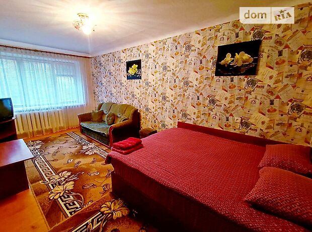 однокомнатная квартира в Ровно, район 12-школа, на ул. Видинская 8 в аренду на короткий срок посуточно фото 1 однокомнатная квартира в Ровно, район 12-школа, на ул. Видинская 8 в аренду на короткий срок посуточно фото 1