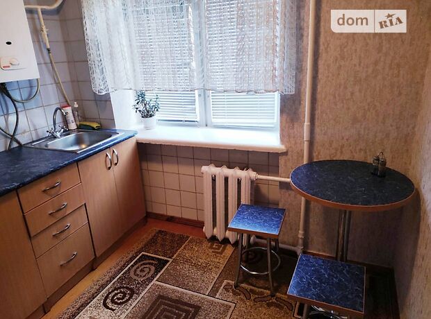 однокомнатная квартира в Ровно, район 12-школа, на ул. Видинская 8 в аренду на короткий срок посуточно фото 1 однокомнатная квартира в Ровно, район 12-школа, на ул. Видинская 8 в аренду на короткий срок посуточно фото 1