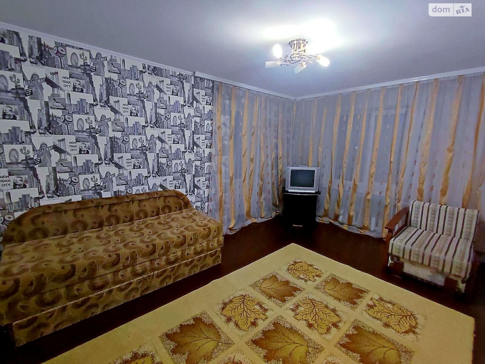 двухкомнатная квартира в Ровно, район Автовокзал, на ул. Киевская в аренду на короткий срок посуточно фото 1