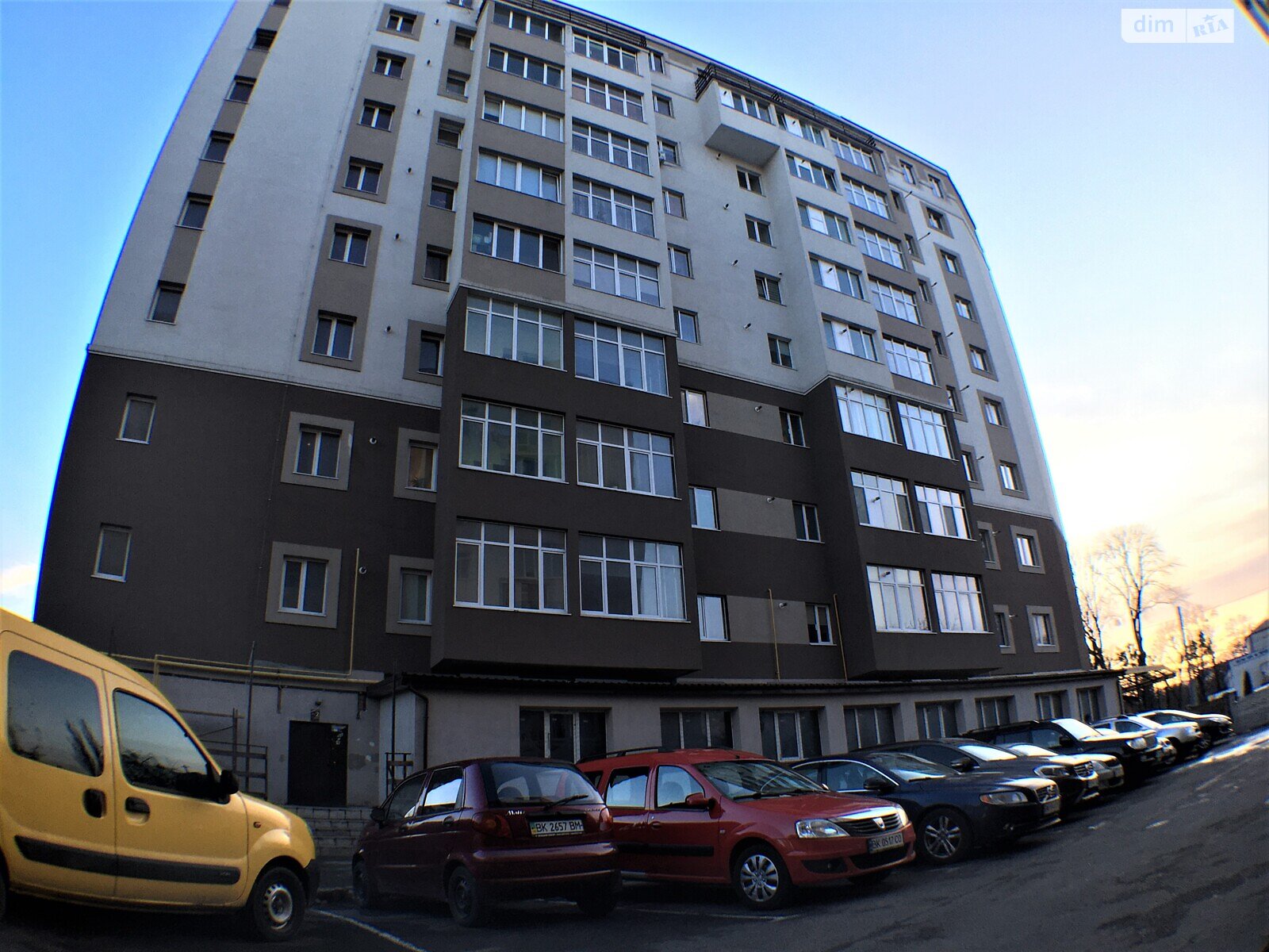 однокомнатная квартира в Ровно, район Пивзавод, на ул. Соборная 348 в аренду на короткий срок посуточно фото 1