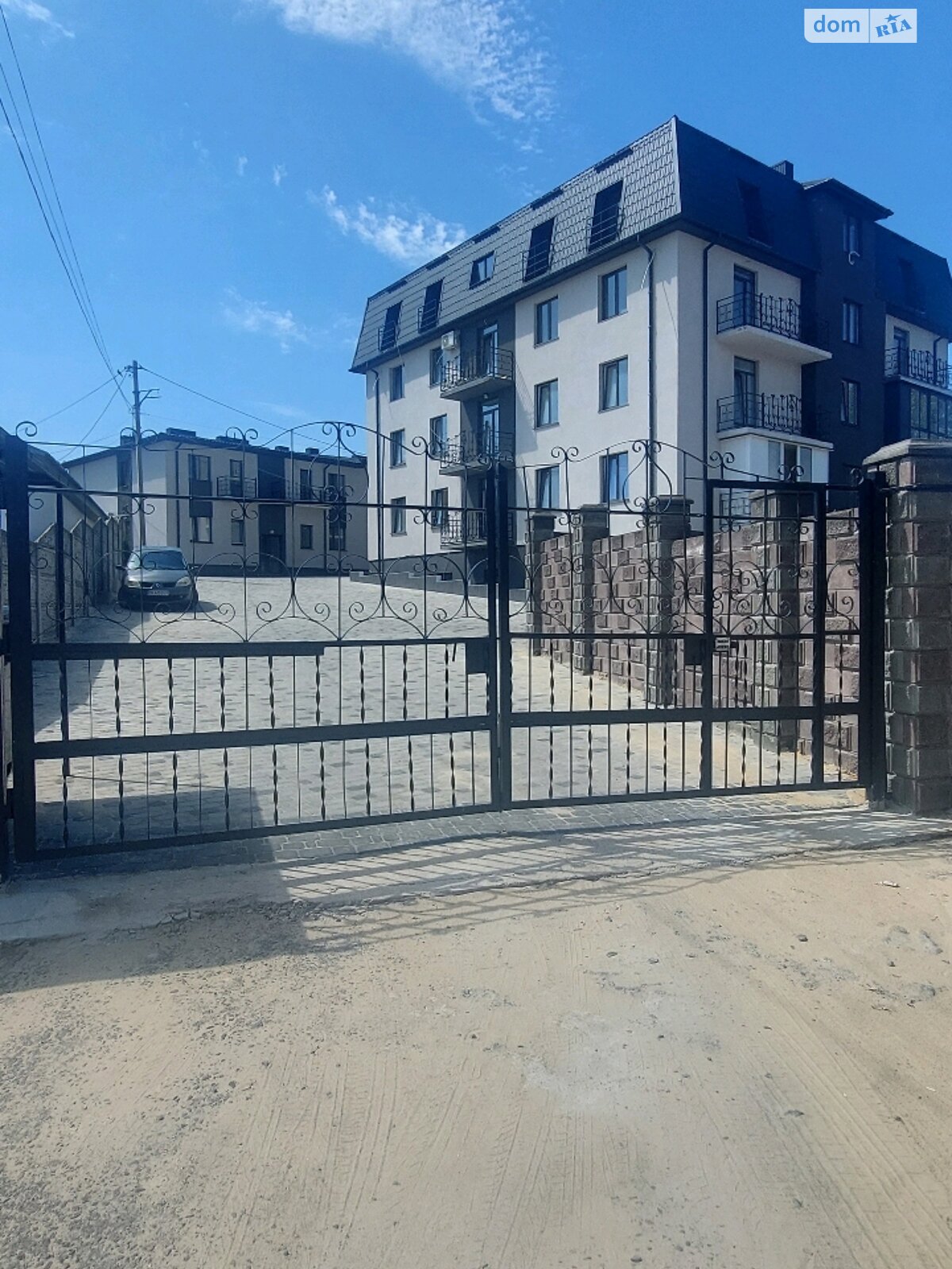 двухкомнатная квартира в Ровно, район Рум, на ул. Подковы Ивана 17Е в аренду на короткий срок посуточно фото 1
