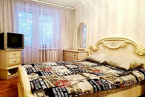 двухкомнатная квартира в Ровно, район Пивзавод, на ул. Соборная в аренду на короткий срок посуточно фото 2