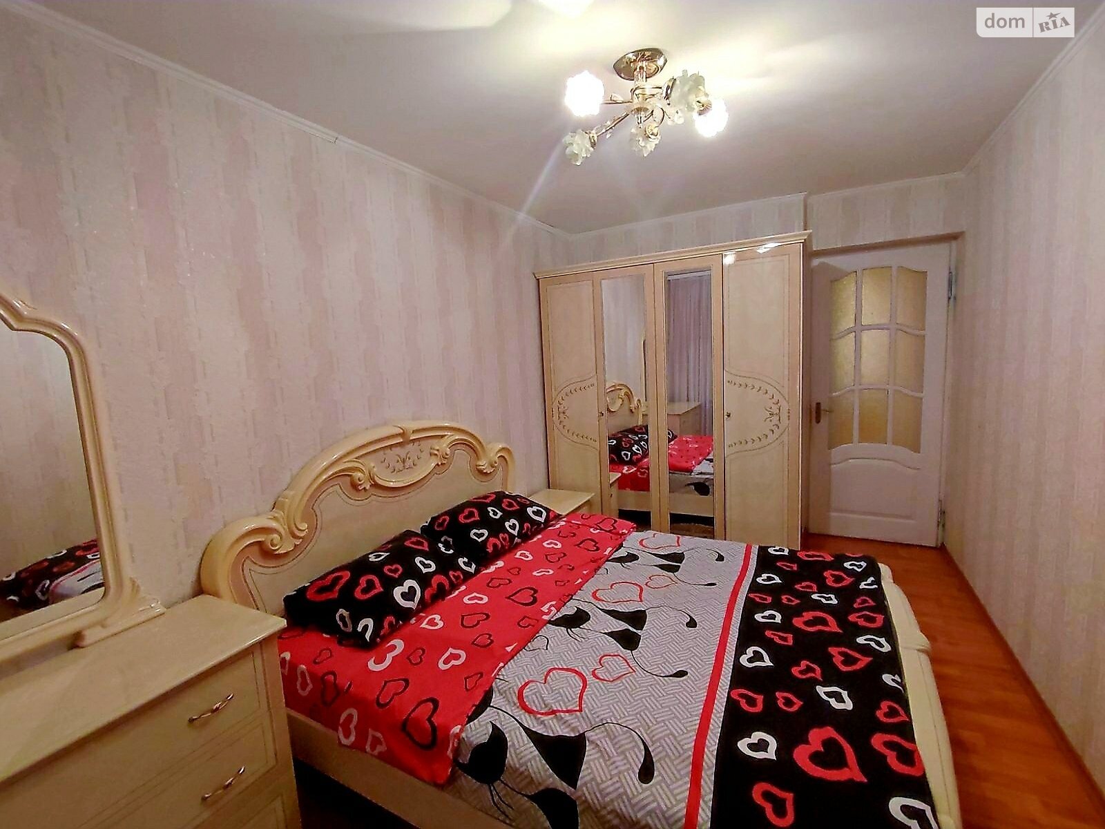 двухкомнатная квартира в Ровно, район Рум, на ул. Соборная 233 в аренду на короткий срок посуточно фото 1