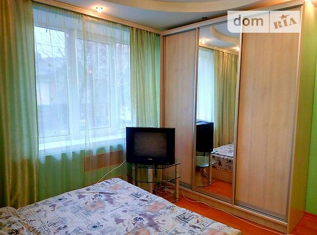 однокомнатная квартира в Ровно, район Центр, на Лєрмонтова 9 в аренду на короткий срок посуточно фото 1 однокомнатная квартира в Ровно, район Центр, на Лєрмонтова 9 в аренду на короткий срок посуточно фото 1