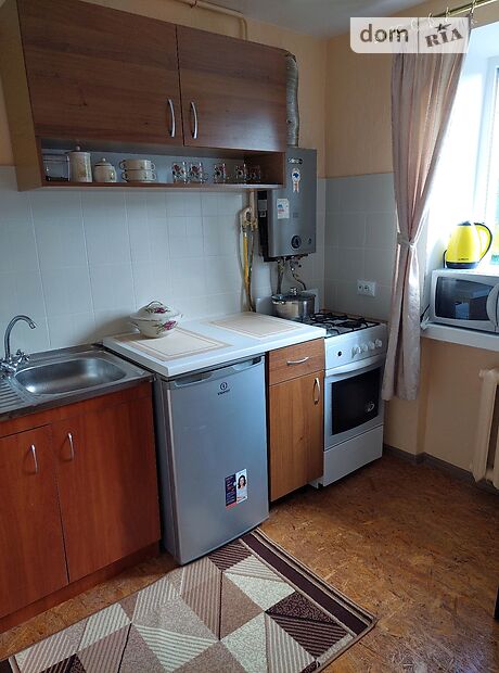 двухкомнатная квартира в Ровно, район Центр, на ул. Полуботка Гетьмана 8 в аренду на короткий срок посуточно фото 1 двухкомнатная квартира в Ровно, район Центр, на ул. Полуботка Гетьмана 8 в аренду на короткий срок посуточно фото 1
