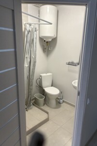 однокімнатна квартира в Рівному, район Ювілейний, на вул. Соборна 285Е, кв. 6 в оренду на короткий термін подобово фото 2