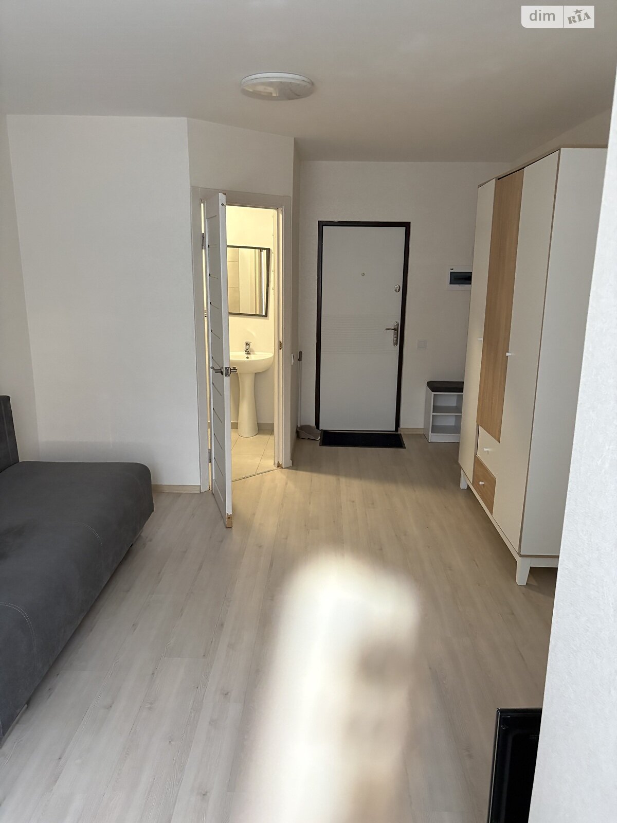 однокімнатна квартира в Рівному, район Ювілейний, на вул. Соборна 285Е, кв. 6 в оренду на короткий термін подобово фото 1