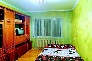 двокімнатна квартира в Рівному, район Ювілейний, на вул. Віталія Магеля в оренду на короткий термін подобово фото 2