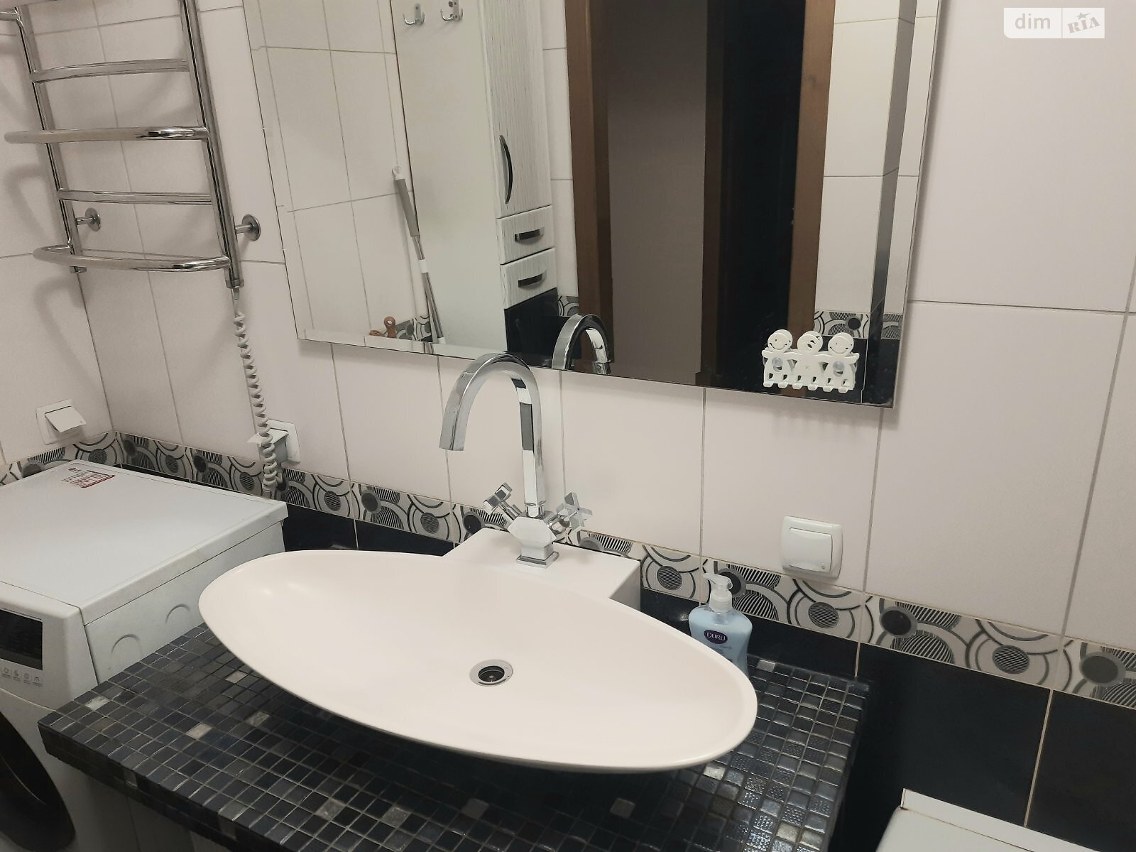 двухкомнатная квартира в Сумах, район Липки, на ул. Шишкаровская 2 в аренду на короткий срок посуточно фото 1