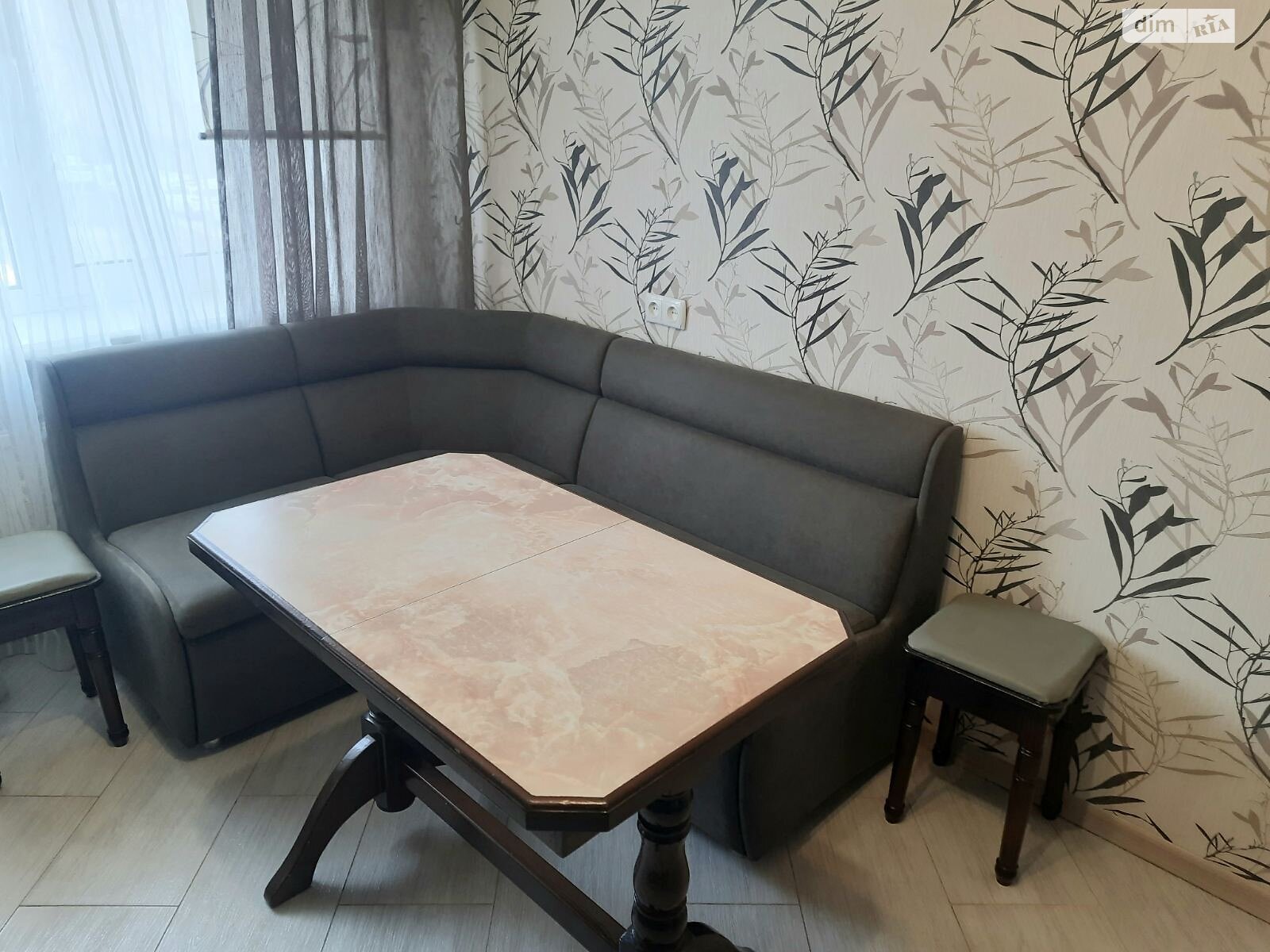 двухкомнатная квартира в Сумах, район Липки, на ул. Шишкаровская 2 в аренду на короткий срок посуточно фото 1