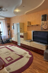 трикімнатна квартира в Сумах, район Зарічний, на вул. Сірка Івана 33 в оренду на короткий термін подобово фото 2