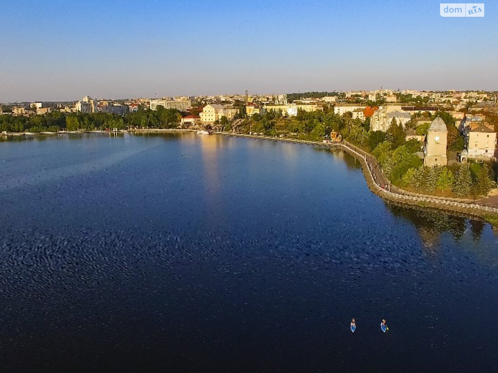 однокімнатна квартира в Тернополі, район Бам, на вул. Лепкого Богдана в оренду на короткий термін подобово фото 1