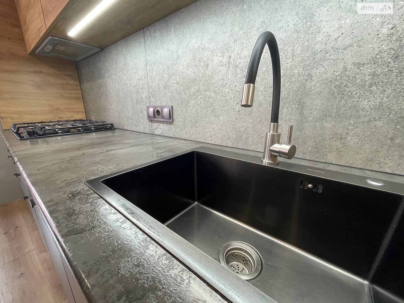 однокомнатная квартира в Тернополе, район Канада, на просп. Бандеры Степана 83Д в аренду на короткий срок посуточно фото 1 однокомнатная квартира в Тернополе, район Канада, на просп. Бандеры Степана 83Д в аренду на короткий срок посуточно фото 1