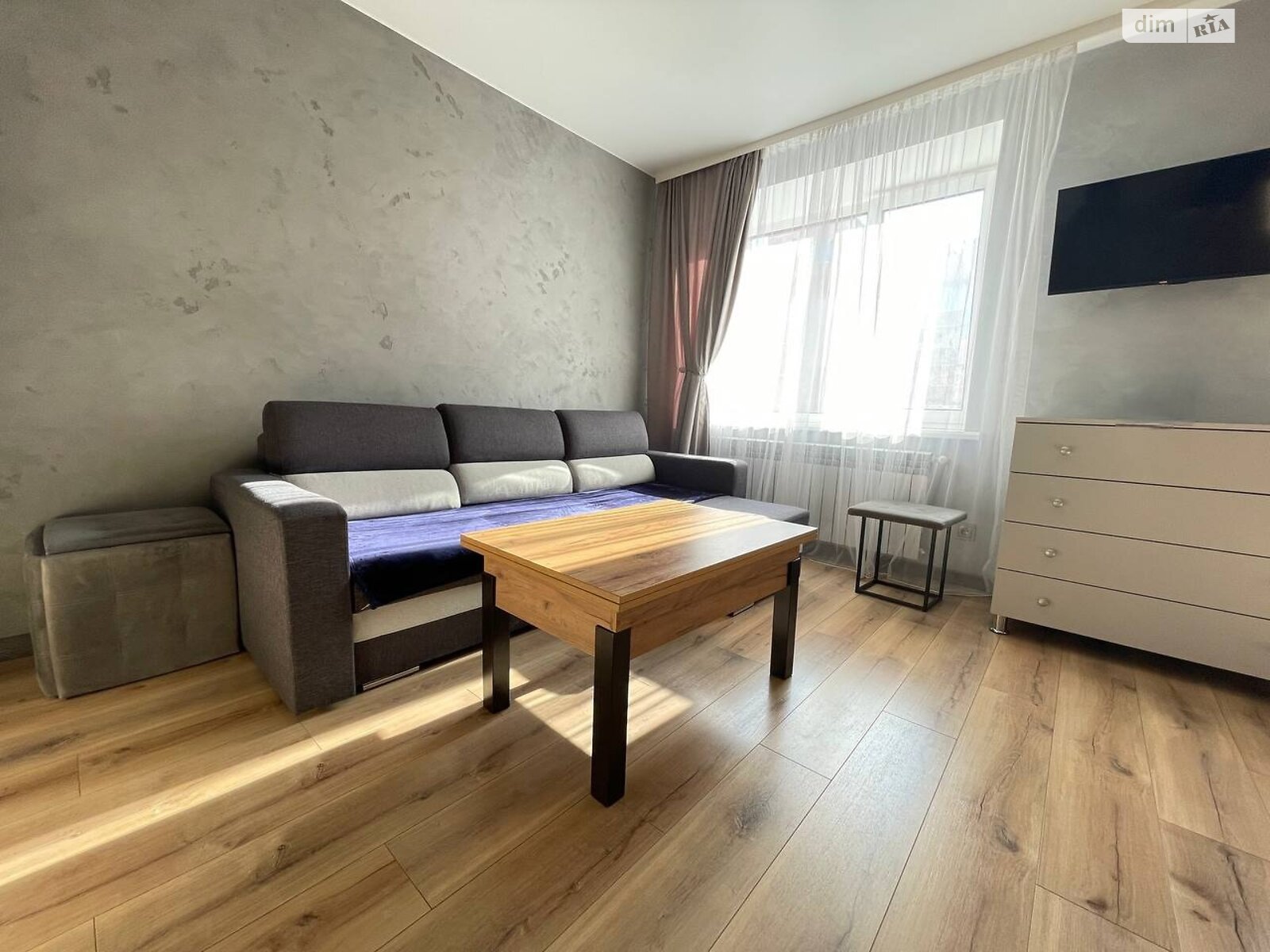 однокомнатная квартира в Тернополе, район Канада, на просп. Бандеры Степана 83Д в аренду на короткий срок посуточно фото 1 однокомнатная квартира в Тернополе, район Канада, на просп. Бандеры Степана 83Д в аренду на короткий срок посуточно фото 1