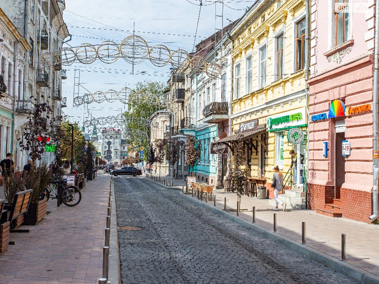 двухкомнатная квартира в Тернополе, район Центр, на ул. Крушельницкой Соломии в аренду на короткий срок посуточно фото 1