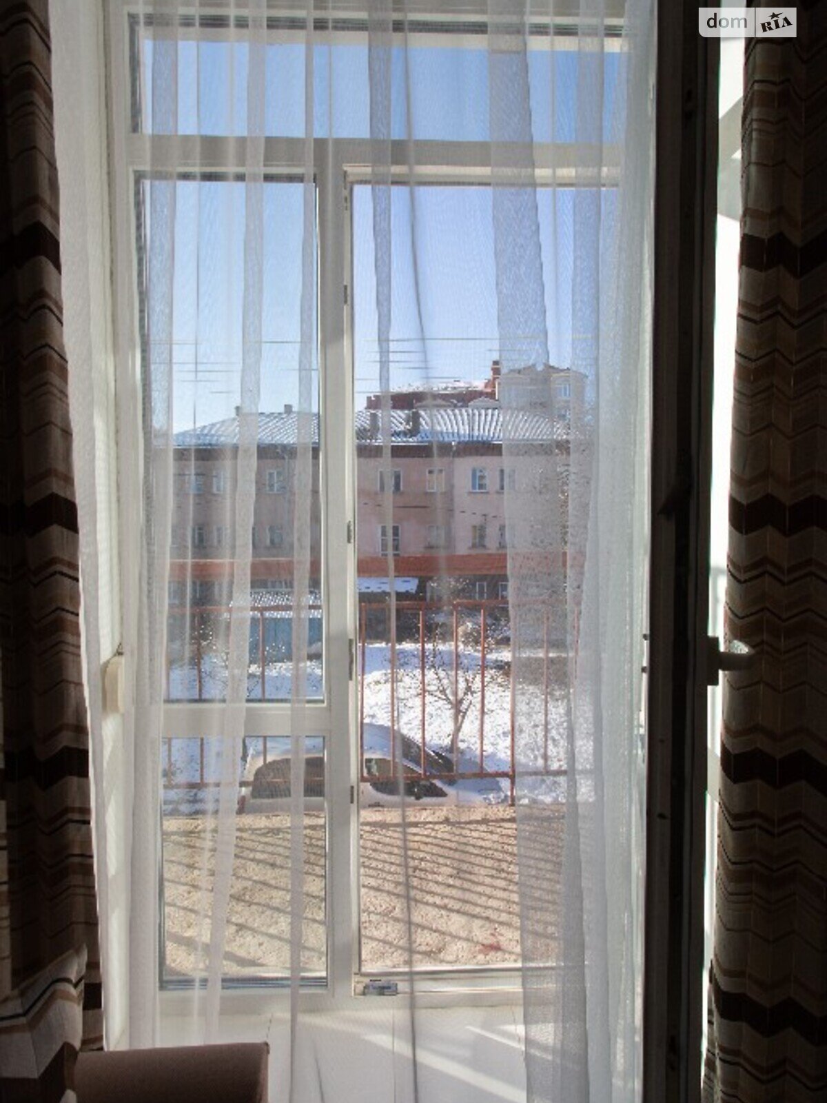 двухкомнатная квартира в Тернополе, район Центр, на ул. Хмельницкого Богдана 6А в аренду на короткий срок посуточно фото 1