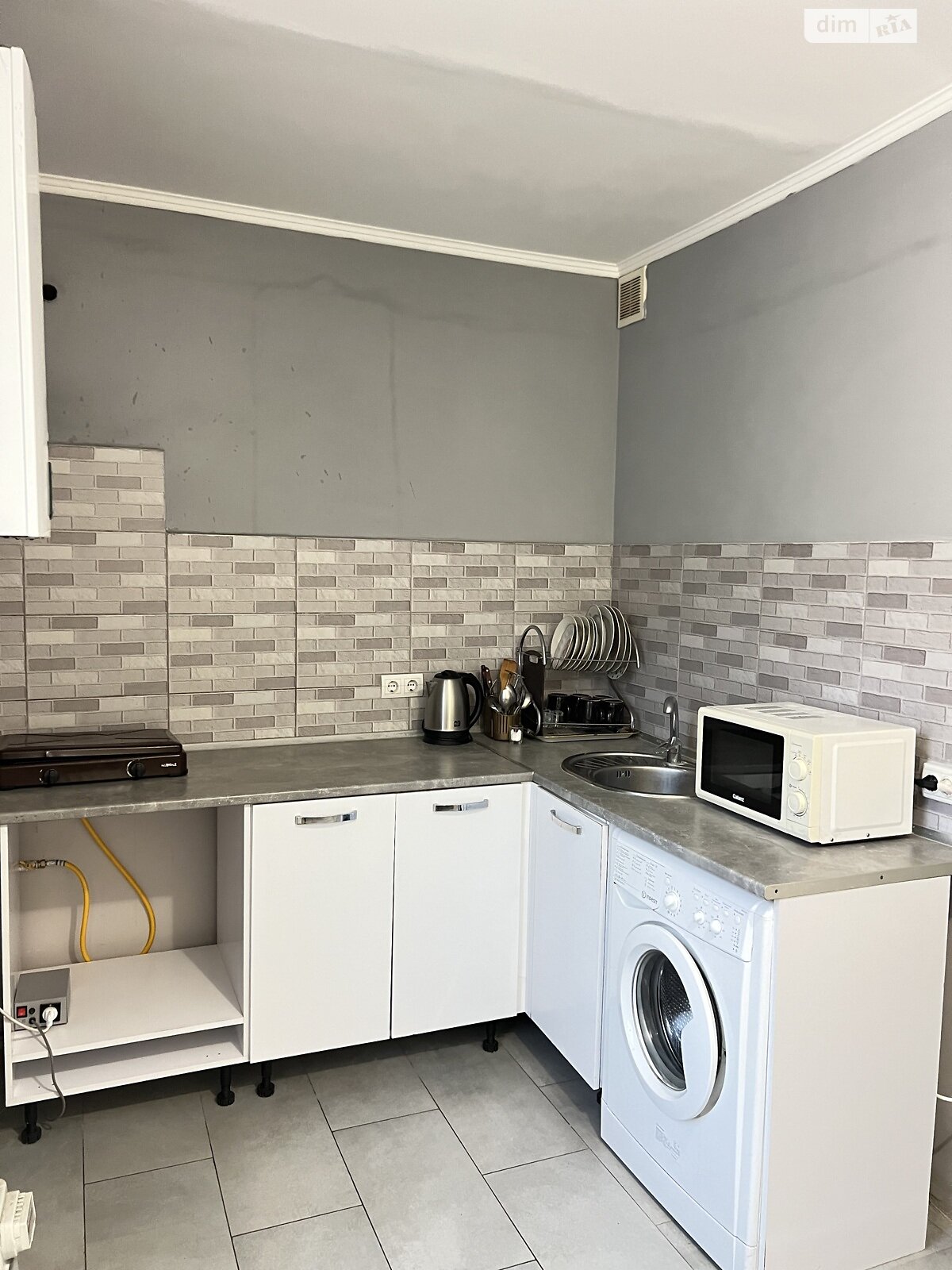 однокомнатная квартира в Тернополе, район Восточный, на ул. Довженко Александра 15А в аренду на короткий срок посуточно фото 1 однокомнатная квартира в Тернополе, район Восточный, на ул. Довженко Александра 15А в аренду на короткий срок посуточно фото 1